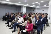 Img default alt hy
