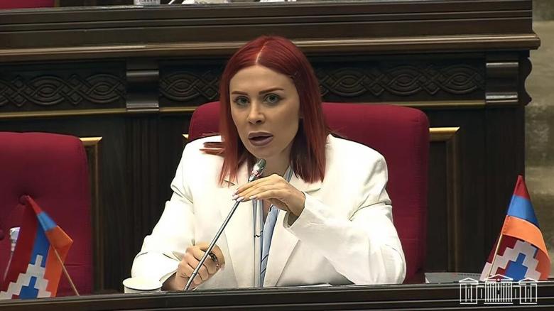 Img default alt hy