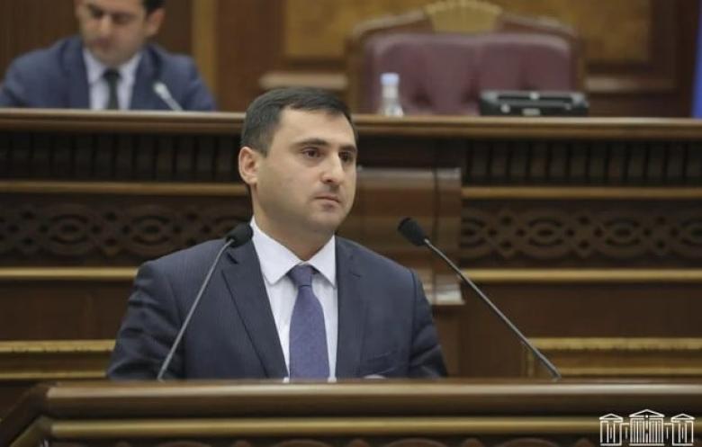 Img default alt hy