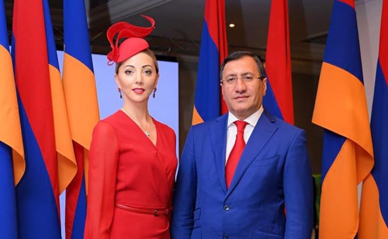 Img default alt hy