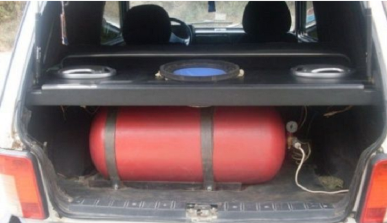 Img default alt hy
