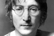 Img default alt hy