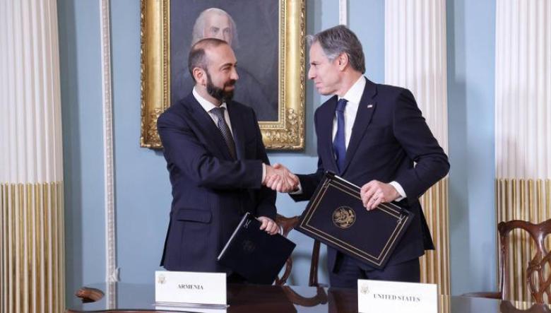 Img default alt hy