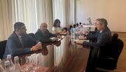 Img default alt hy