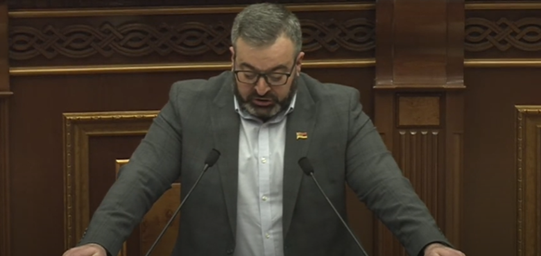 Img default alt hy