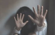 Img default alt hy