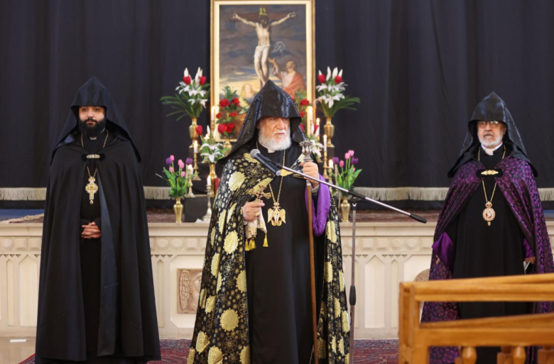 Img default alt hy